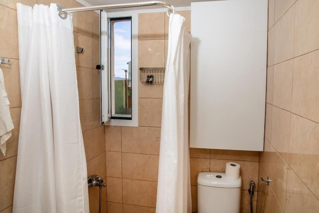 Appartement Seafront Central Apt In Lavrio Extérieur photo